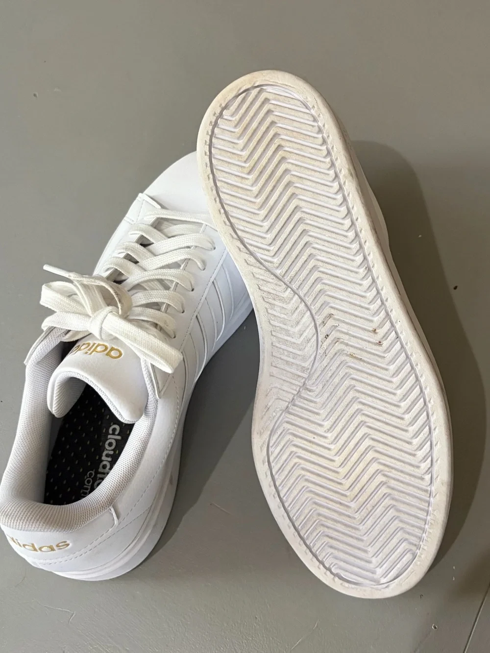 adidas low top